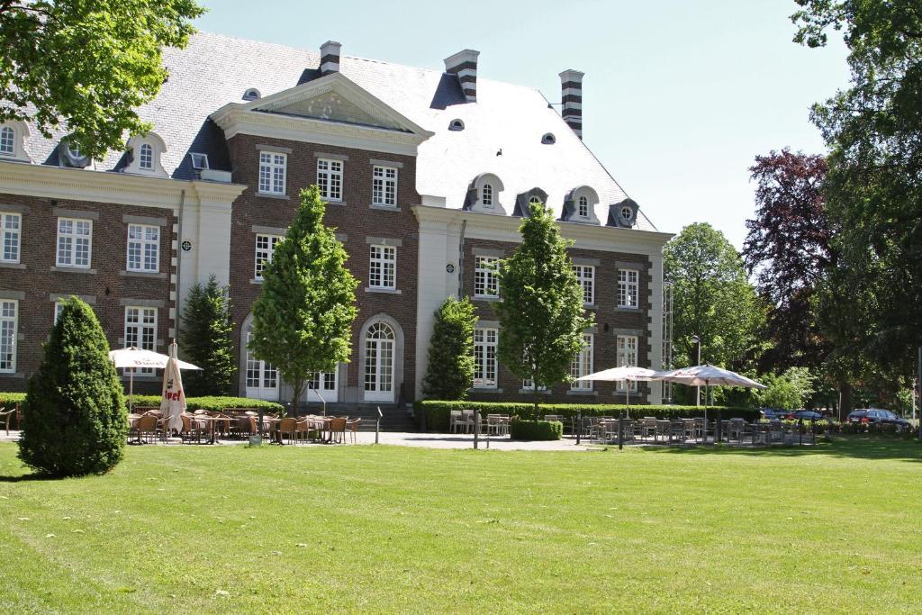 Kasteel Pietersheim Maastricht - Lanaken Hotel Exterior photo